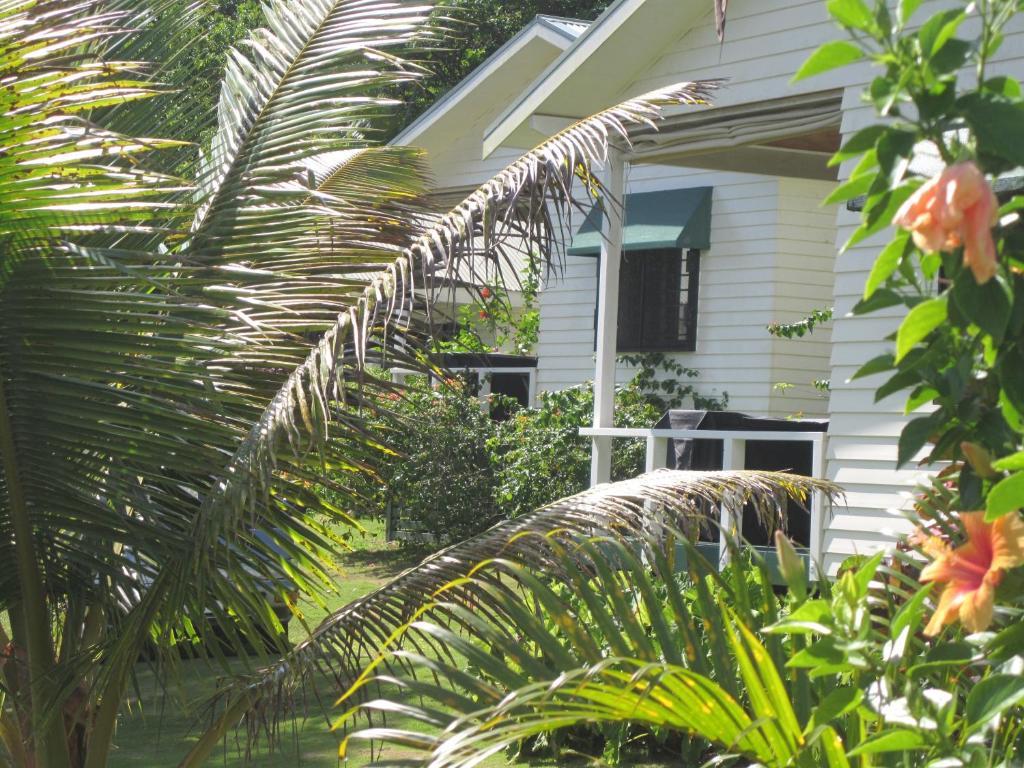 Namukulu Cottages Alofi Buitenkant foto